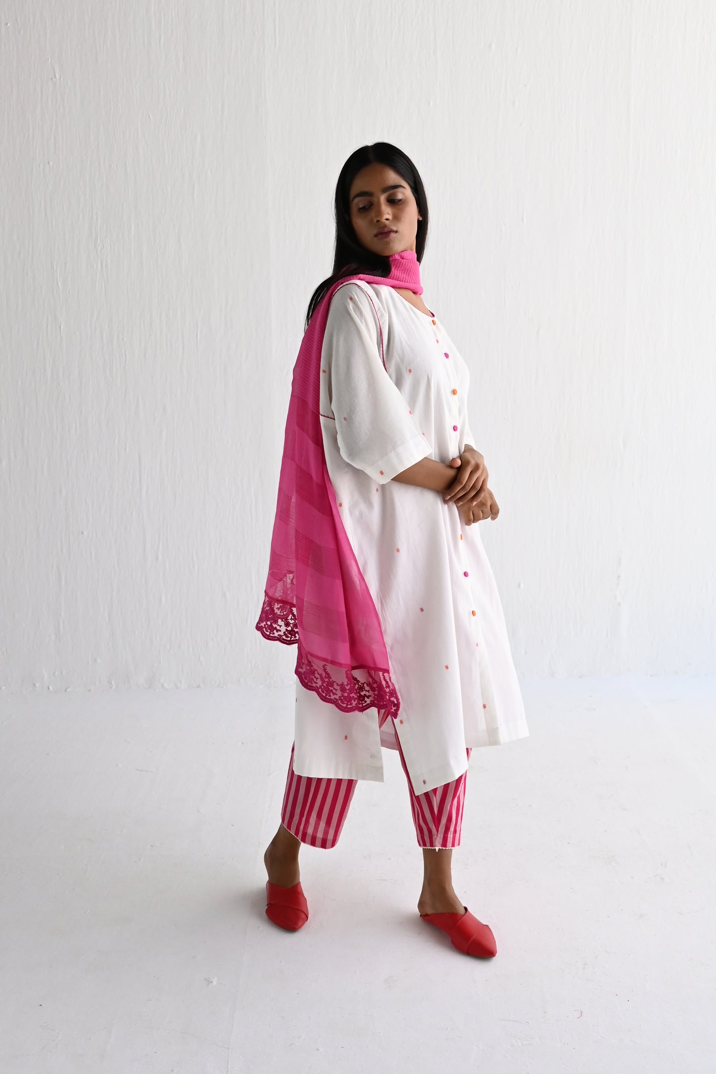 Stole in Hot Pink Muslin Cotton