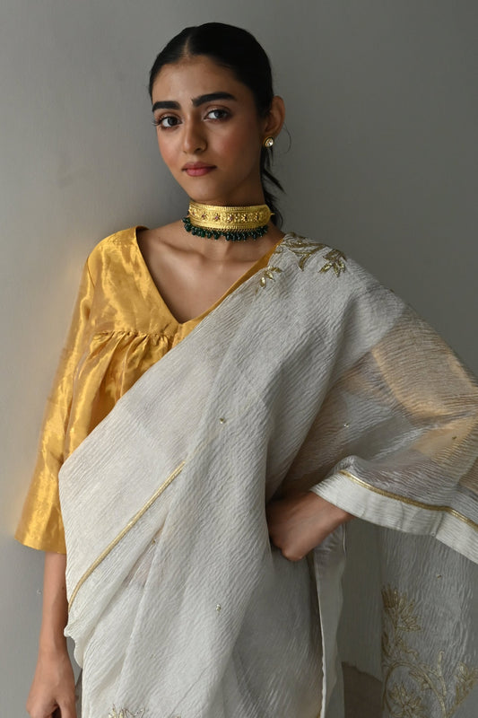 Kurkuri Saree in Silver Crushed Tissue